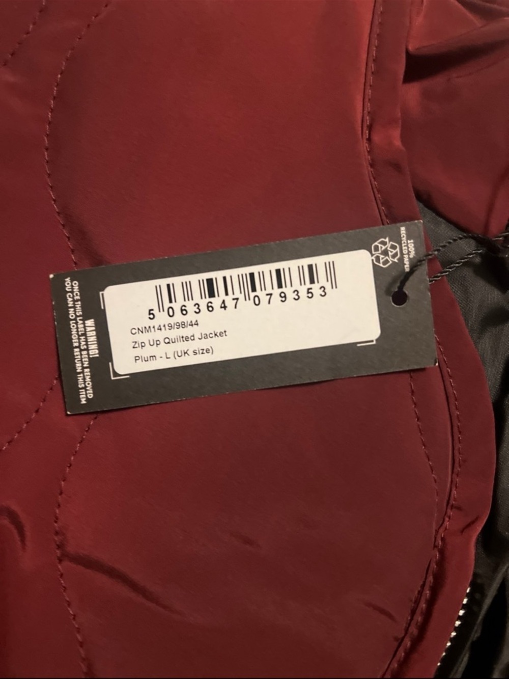 PrettyLittleThing Quilted Bomber Jacket in Burgundy - Picture 7 of 7